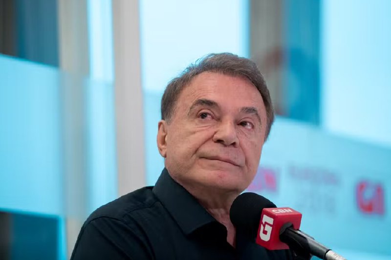 Líder nas pesquisas para o Senado no Paraná, Álvaro Dias desiste de candidatura