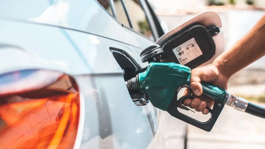 Gasolina cai em Londrina (PR) nesta semana