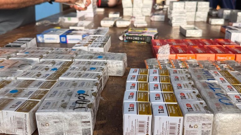 PF e RFB apreendem medicamentos irregulares em Londrina/PR