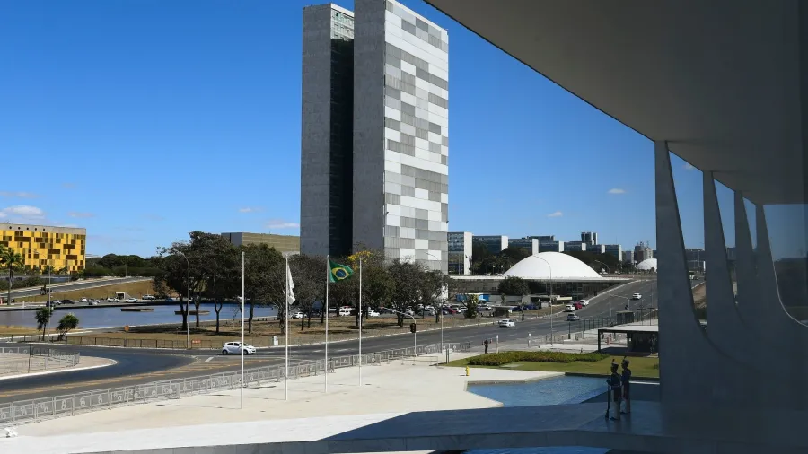 Candidatos a senador no Paraná (PR) em 2026: veja lista atualizada com números